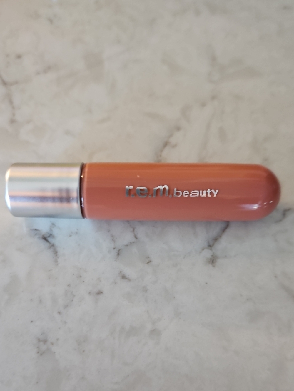 r.e.m. beauty Plumping Lipgloss, Color - Scrunchie, NIB